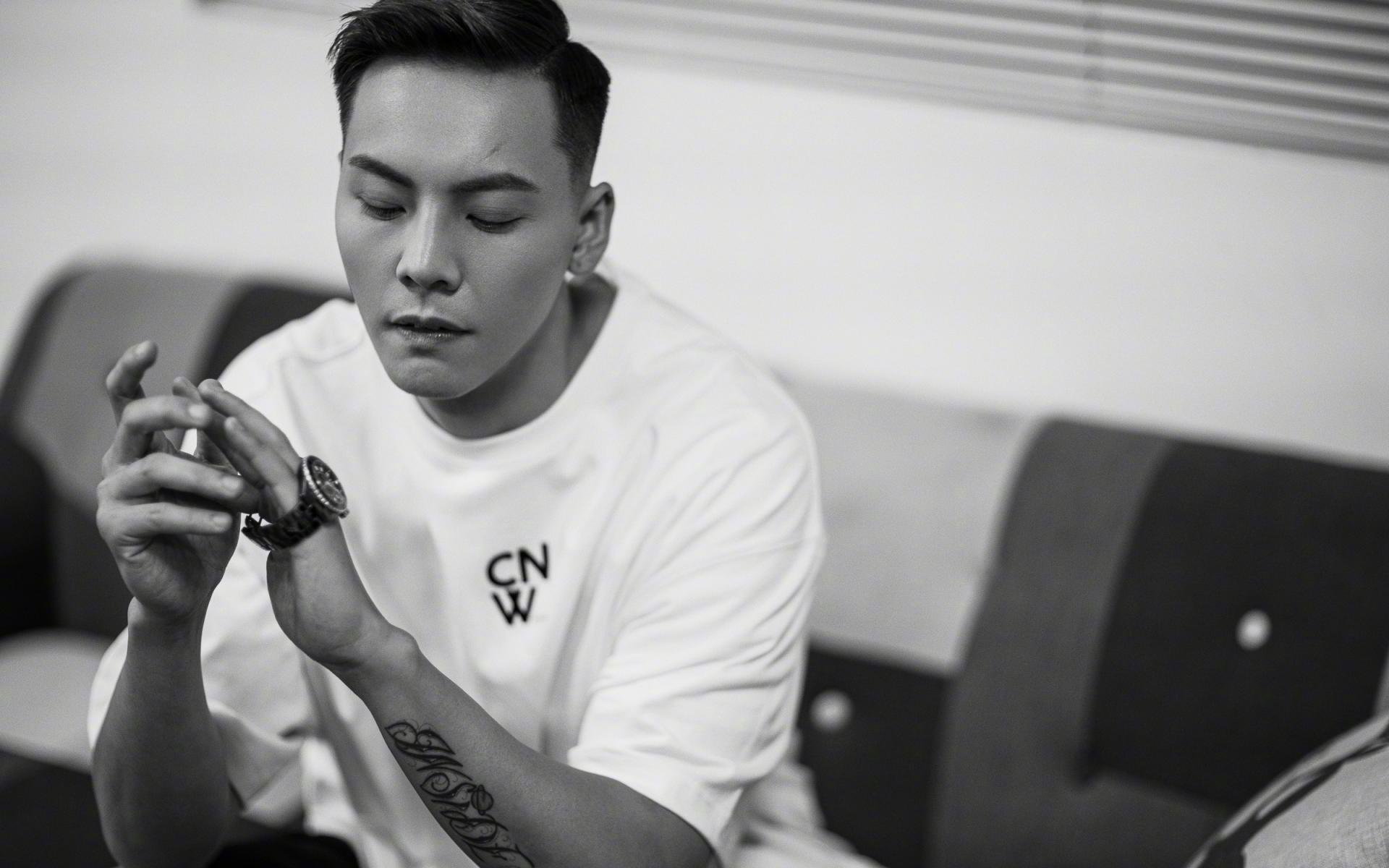 《赛事直播互动创新:观众参与度再创新高》,赛事直播方案